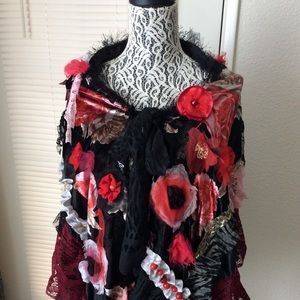 Shawl Cap Wrap Black/ Red Handcraft